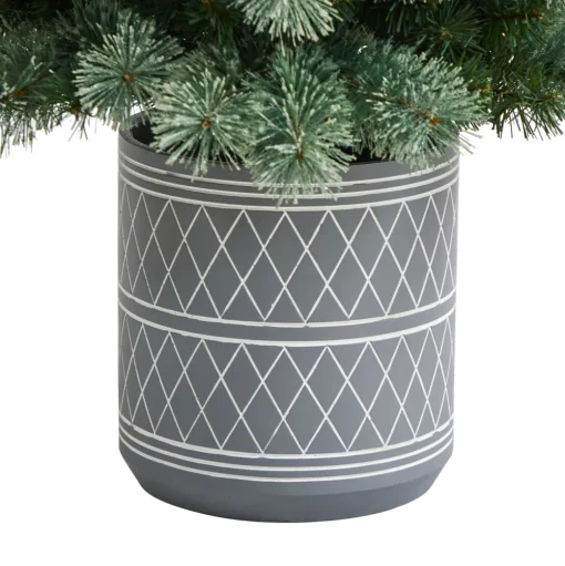 Pre-Lit Christmas Trees*The Holiday Aisle 4' 6" H Green Pine Cashmere Christmas Tree With 120 Led Lights