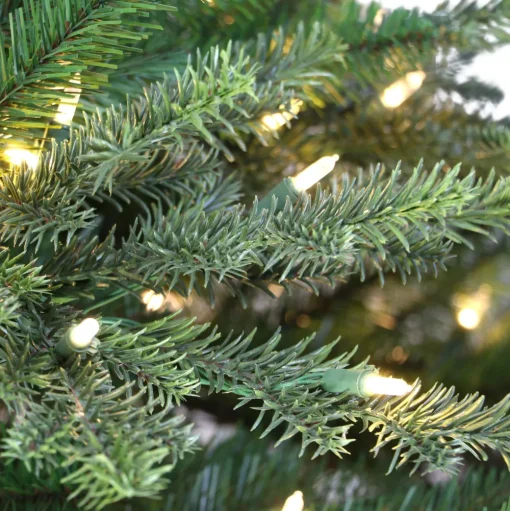 Pre-Lit Christmas Trees*The Holiday Aisle 6' 5'' H Slender Green Pine Christmas Tree With 500 Lights
