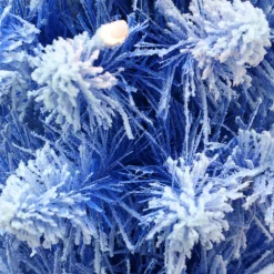 Pre-Lit Christmas Trees*The Holiday Aisle 4'6