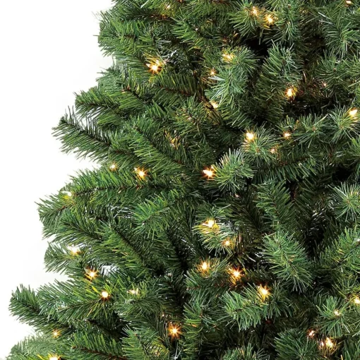 Pre-Lit Christmas Trees*The Holiday Aisle 6'6" H Green Fir Christmas Tree With 400 Lights