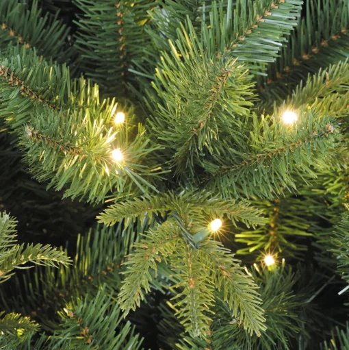 Pre-Lit Christmas Trees*The Holiday Aisle 7.5" H Green Realistic Artificial Christmas Tree With 600 Led Lights