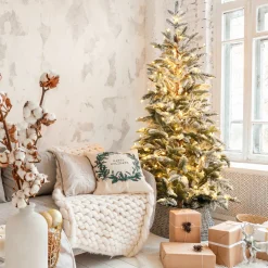Pre-Lit Christmas Trees*The Holiday Aisle 72
