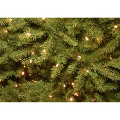 Pre-Lit Christmas Trees*The Twillery Co. Jack Green Spruce Artificial Christmas Tree With 700 Clear/White Lights