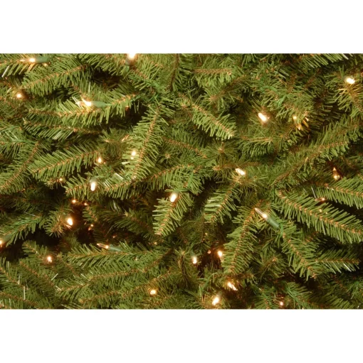 Pre-Lit Christmas Trees*The Twillery Co. Jack Green Spruce Artificial Christmas Tree With 700 Clear/White Lights