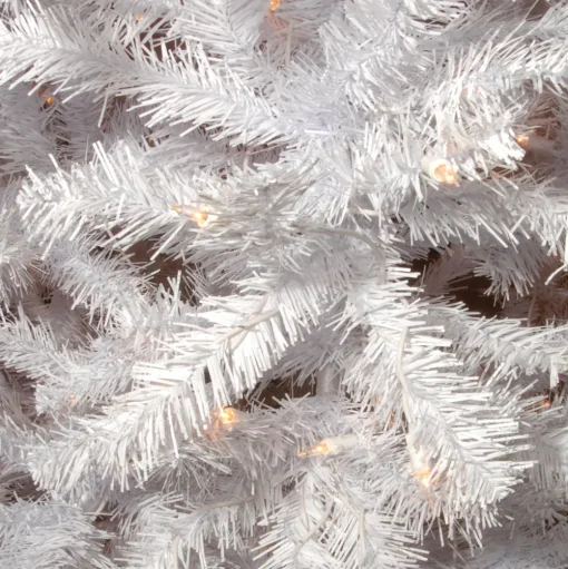 Pre-Lit Christmas Trees*Mercury Row North Valley 7' White Spruce Christmas Tree With 550 Clear/White Lights