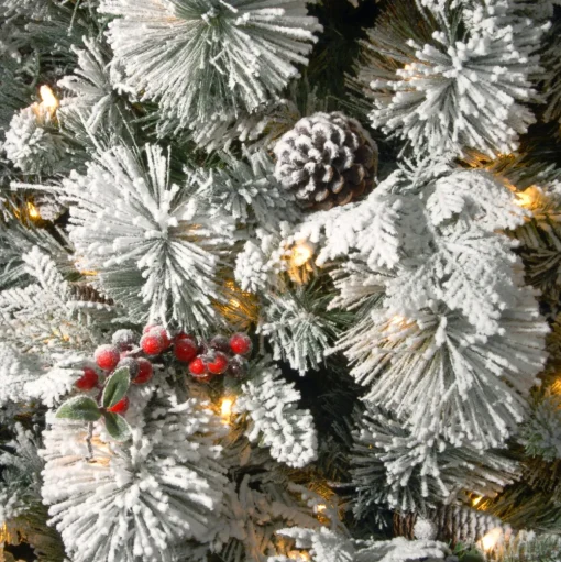 Pre-Lit Christmas Trees*Three Posts Snowy 7.5' Frosted Green Pine Artificial Christmas Tree With 700 Clear/White Lights